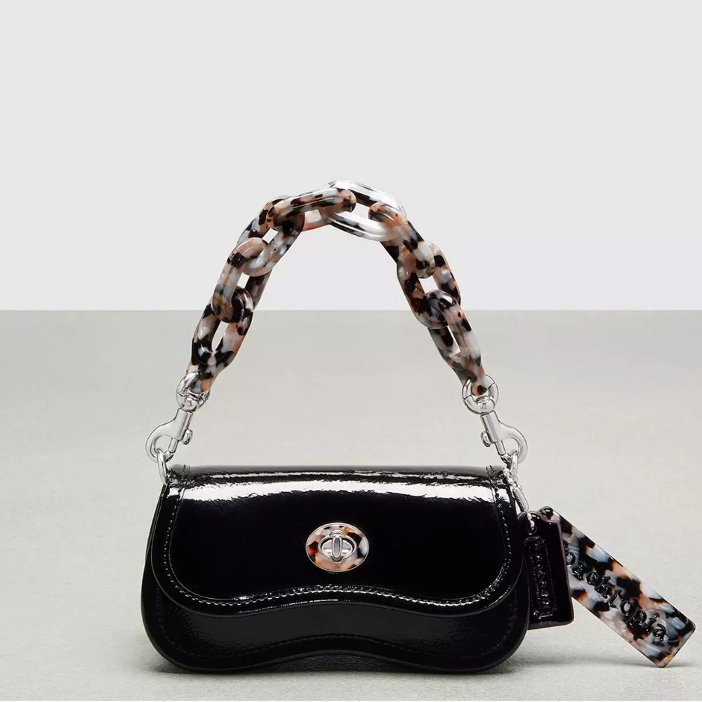 NWT! MINI WAVY DINKY BAG IN CRINKLE PATENT COACHTOPIA LEATHER 🖤
